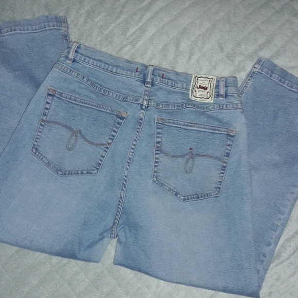 Jag Crop Jeans - Picture 7 of 8